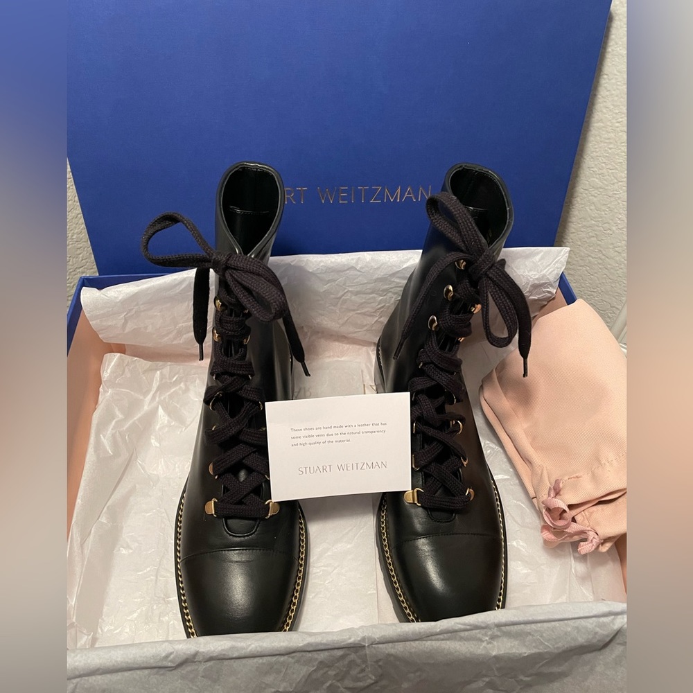 Stuart Weitzman Kolbie Chain Bootie 9.5B